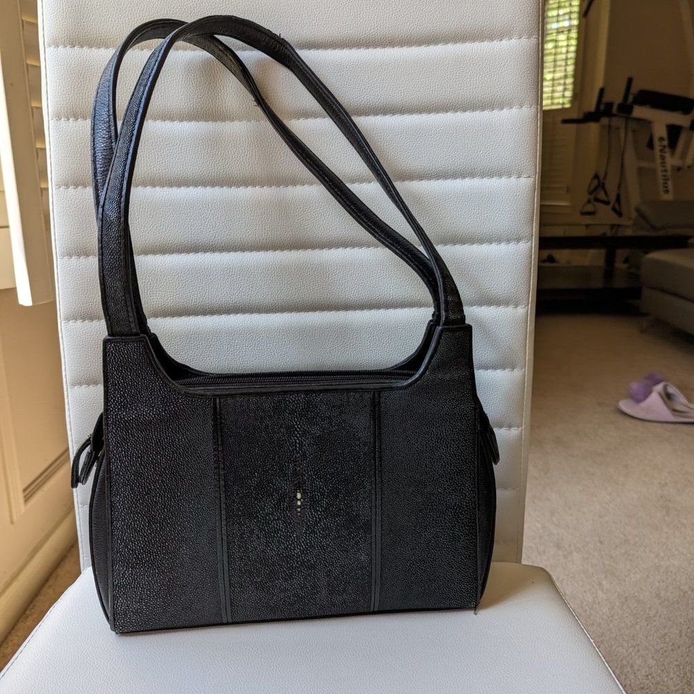 STINGRAY PURSE & WALLET